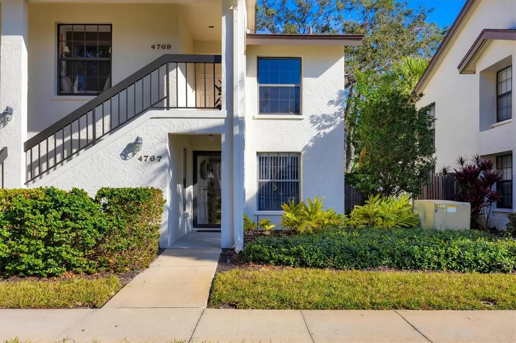 4767 Winslow Beacon Sarasota FL 34235
