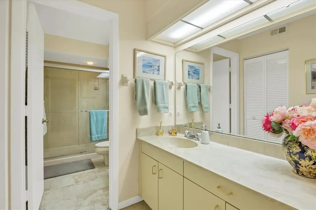 4767 Winslow Beacon Sarasota FL 34235
