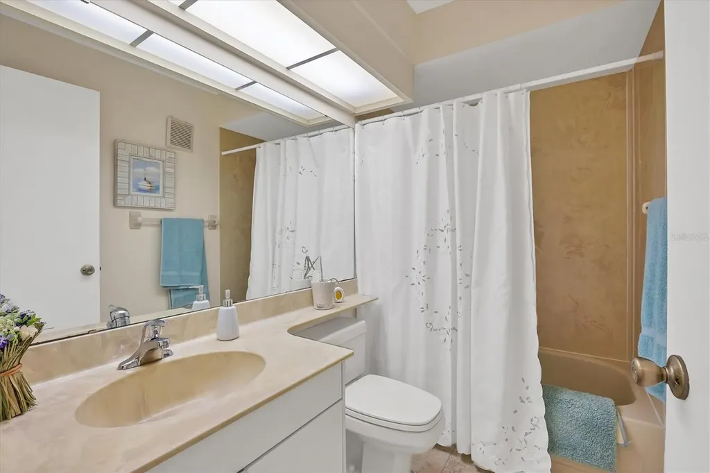 4767 Winslow Beacon Sarasota FL 34235
