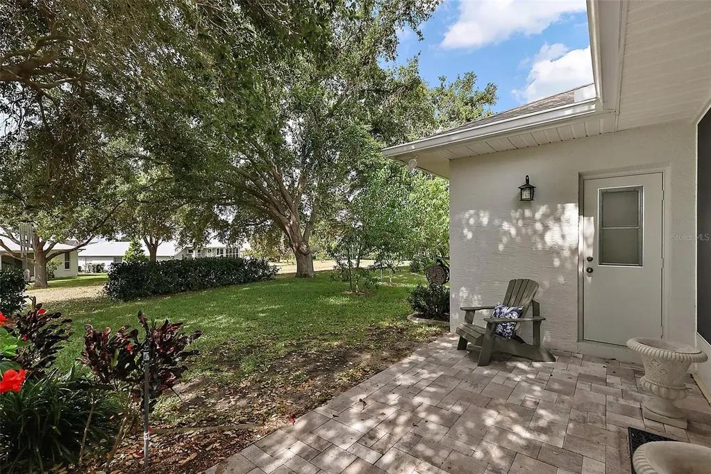 3584 Tropical Seas Loop Tavares FL 32778