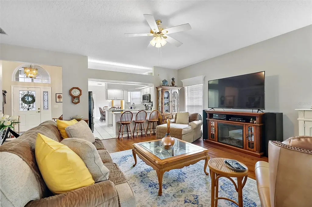 3584 Tropical Seas Loop Tavares FL 32778