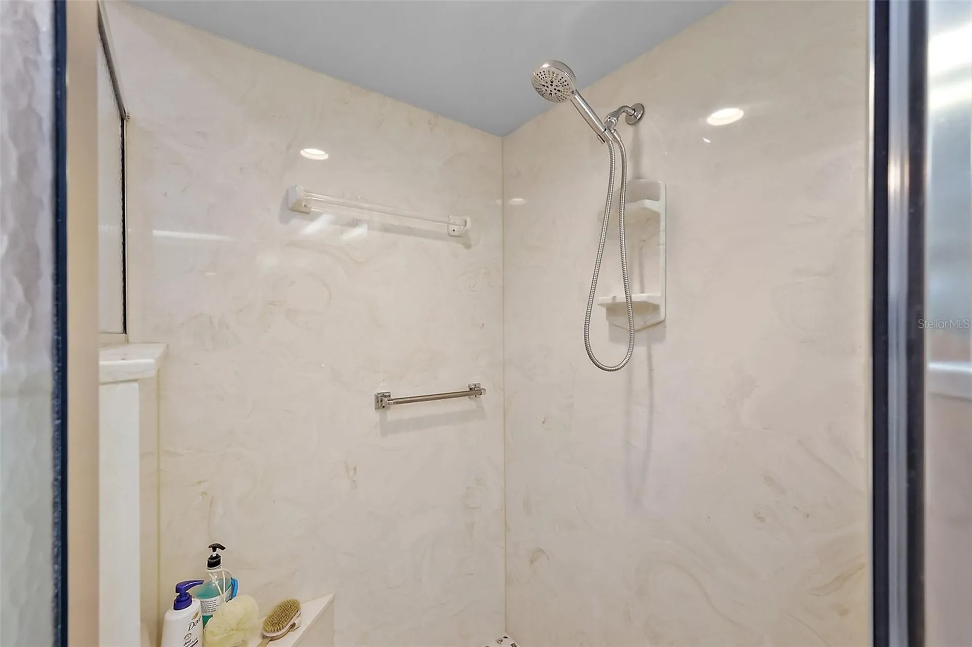 3584 Tropical Seas Loop Tavares FL 32778