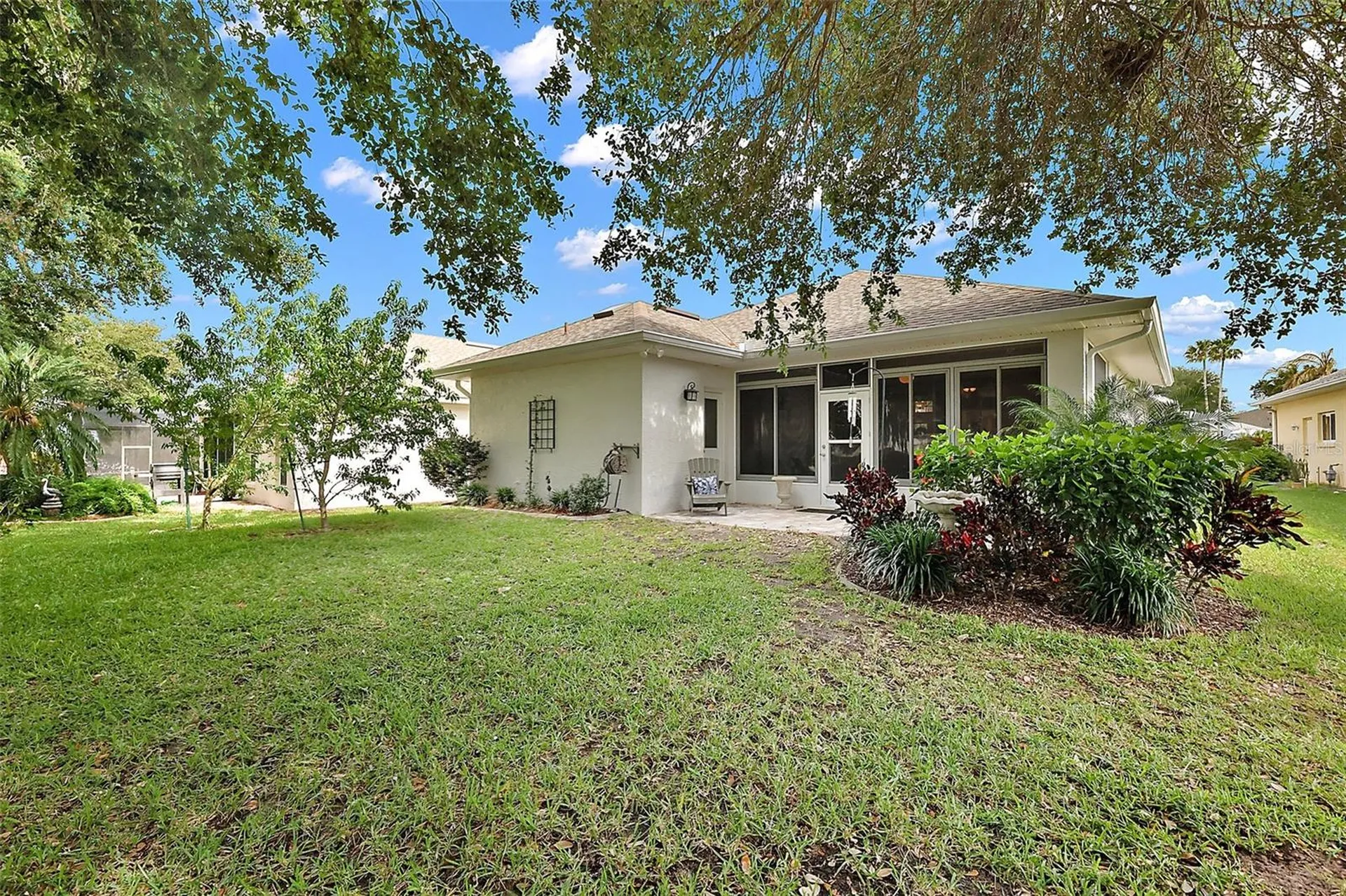3584 Tropical Seas Loop Tavares FL 32778