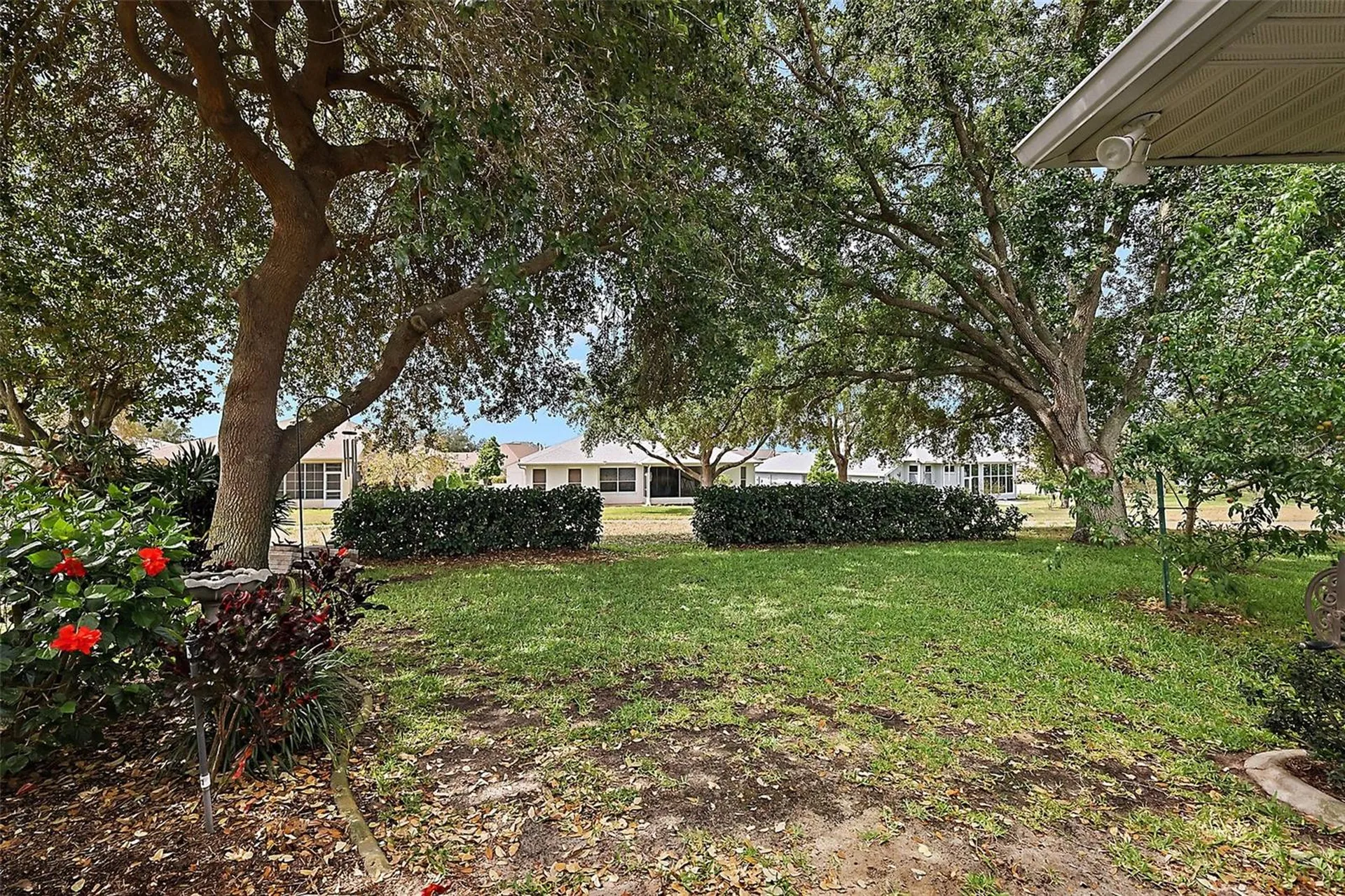3584 Tropical Seas Loop Tavares FL 32778