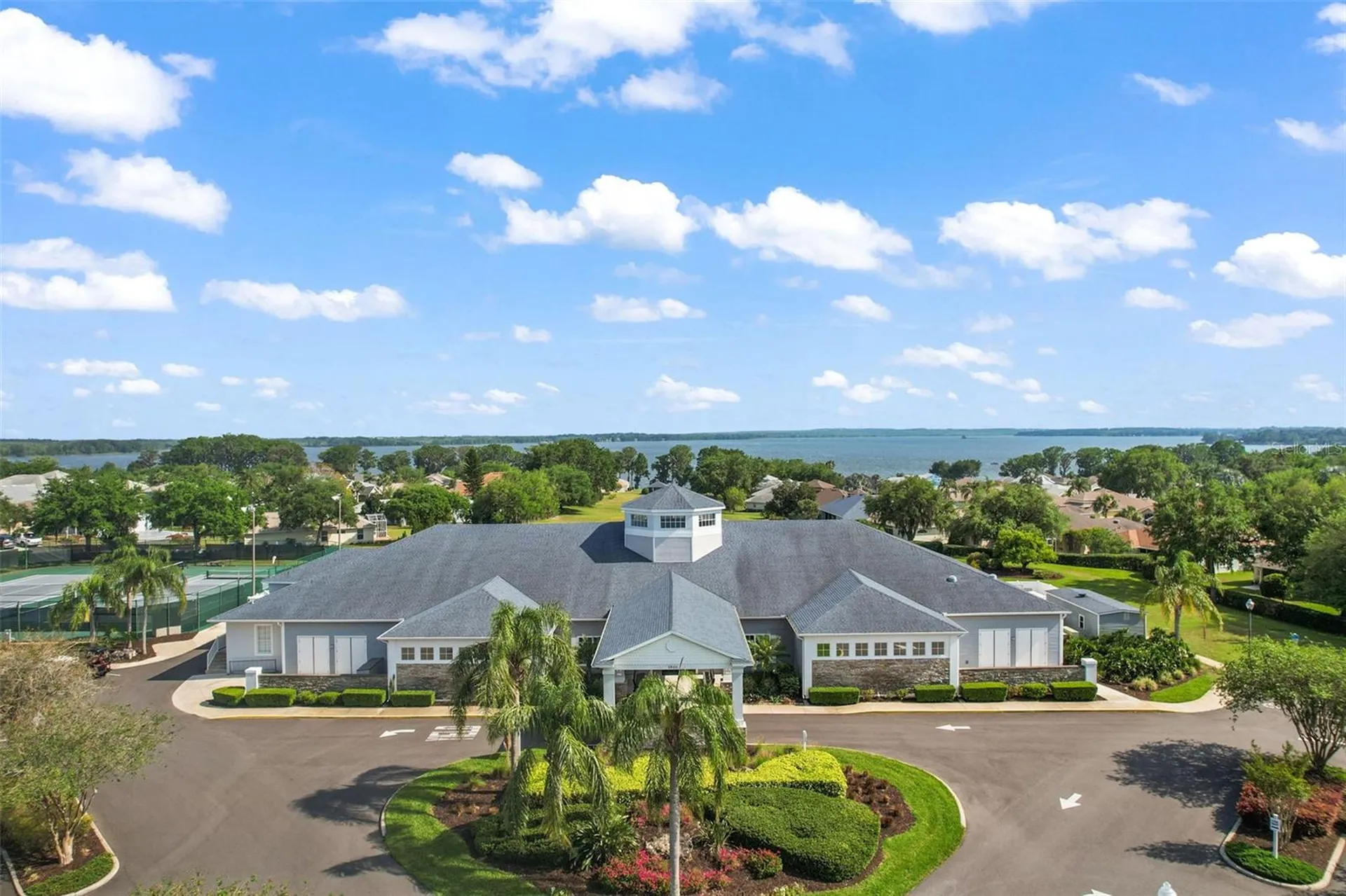 3584 Tropical Seas Loop Tavares FL 32778
