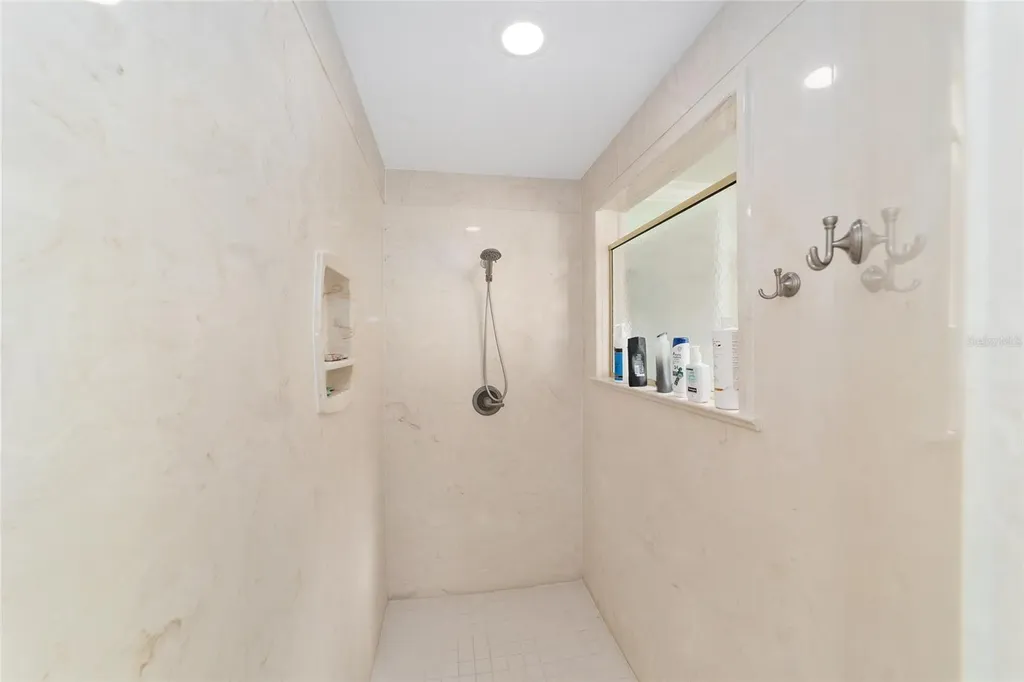 2320 SE 33rd Place Ocala FL 34471
