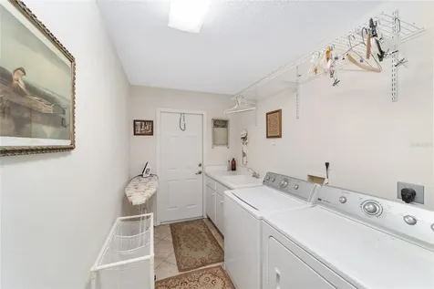 2320 SE 33rd Place Ocala FL 34471