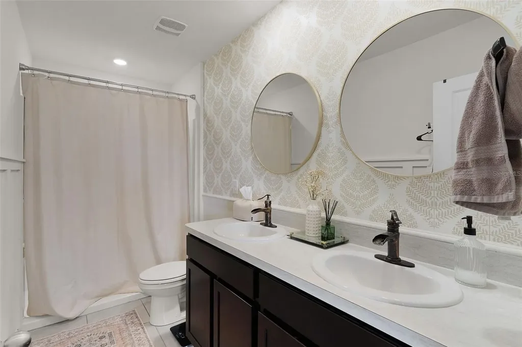 5349 Pinecone Court Wildwood FL 34785