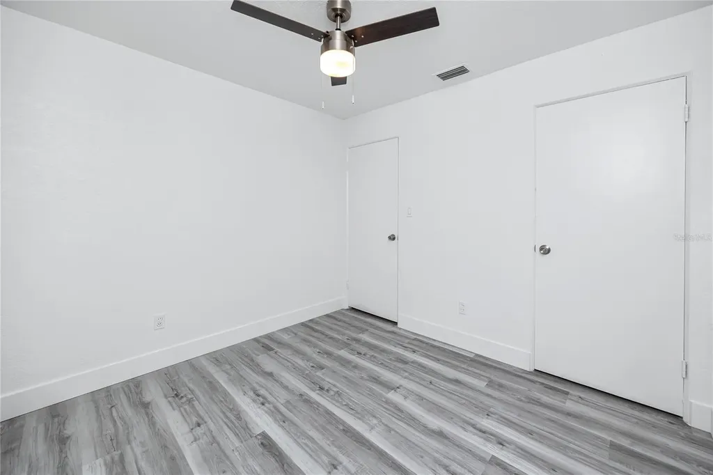 418 39th Avenue N St Petersburg FL 33703
