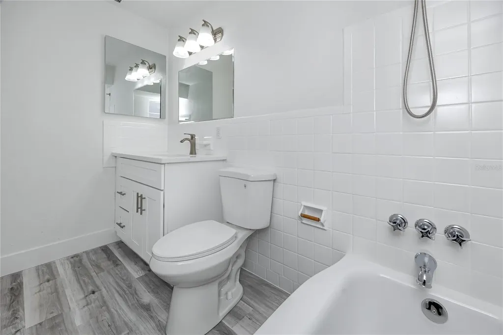 418 39th Avenue N St Petersburg FL 33703