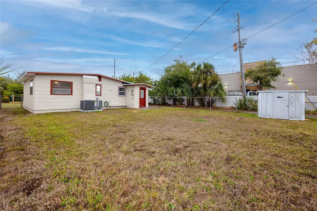 418 39th Avenue N St Petersburg FL 33703