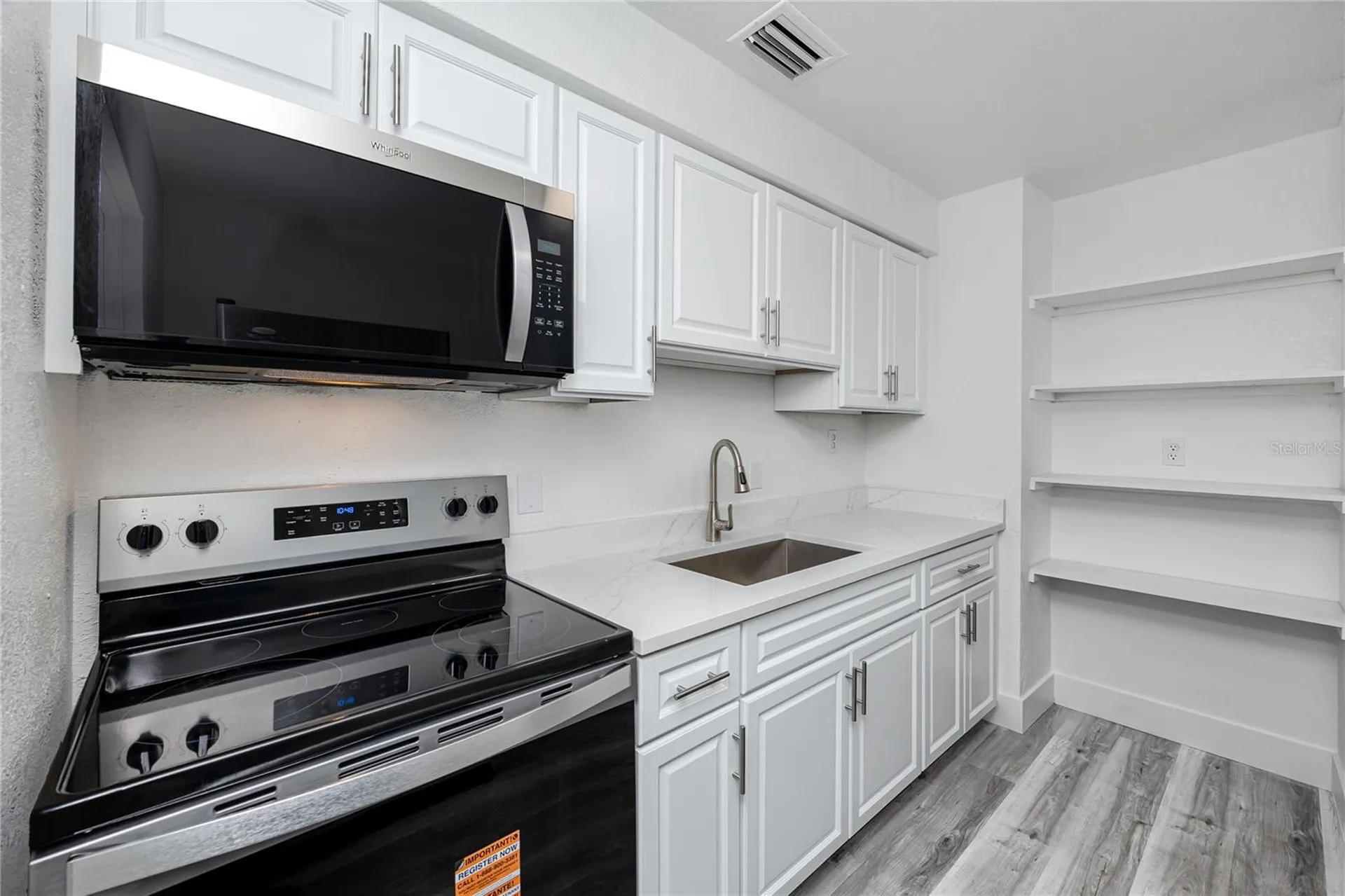418 39th Avenue N St Petersburg FL 33703