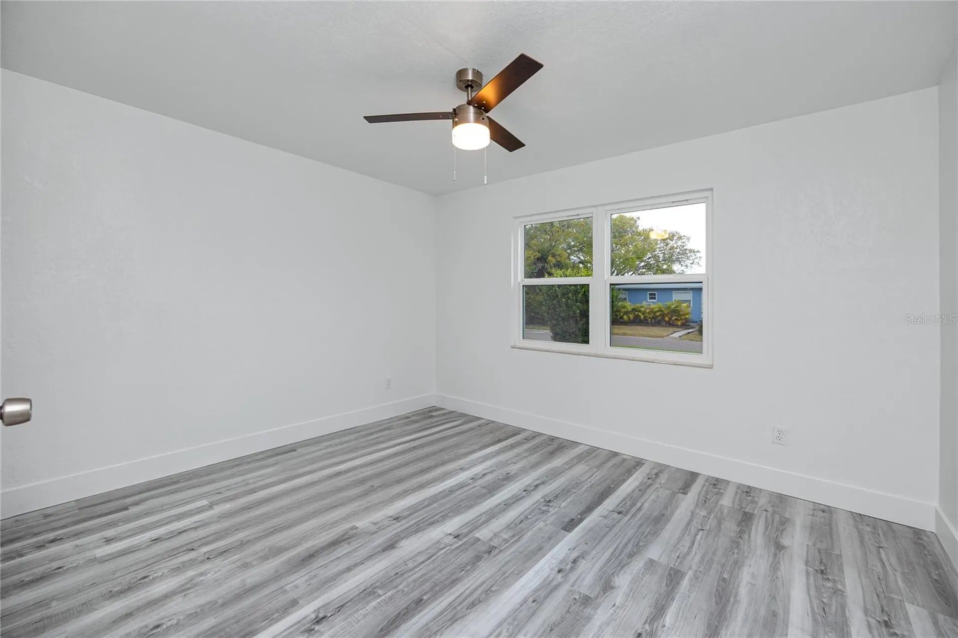 418 39th Avenue N St Petersburg FL 33703