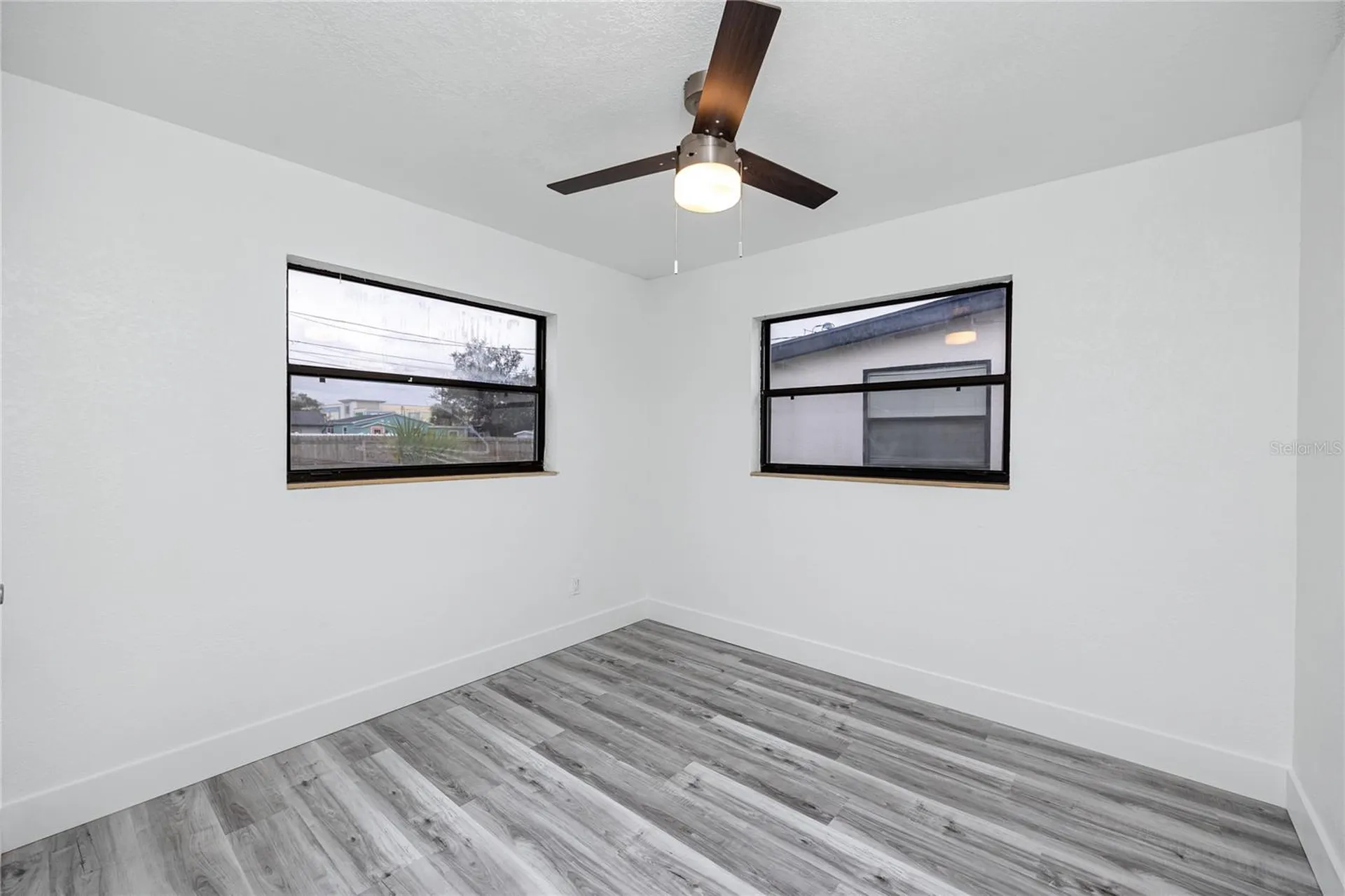 418 39th Avenue N St Petersburg FL 33703