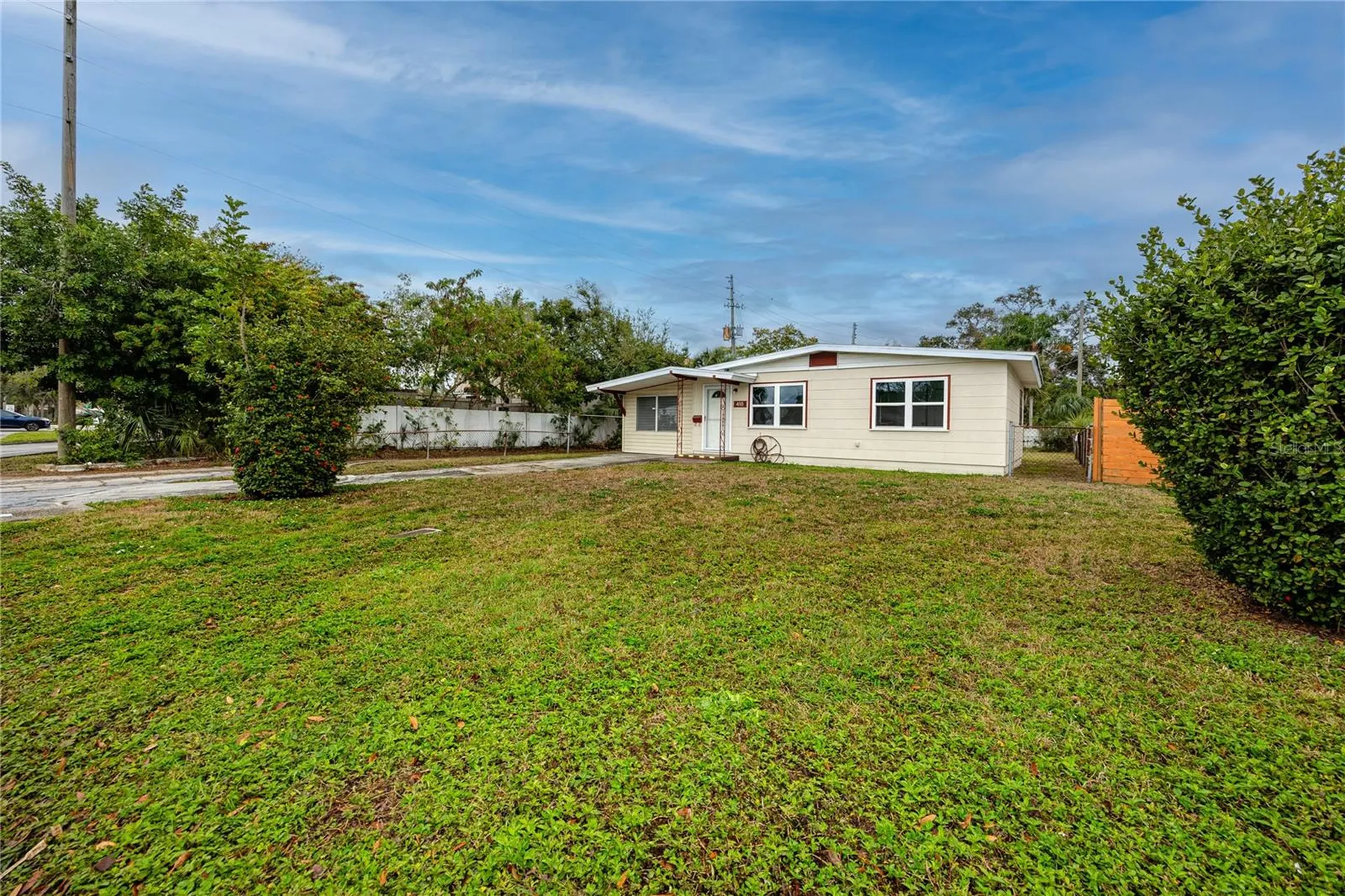 418 39th Avenue N St Petersburg FL 33703