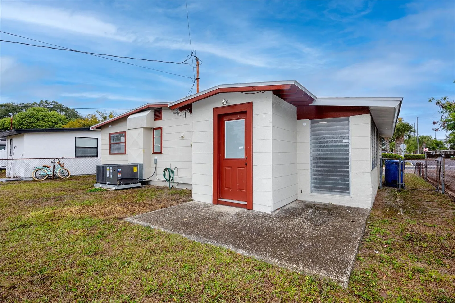 418 39th Avenue N St Petersburg FL 33703
