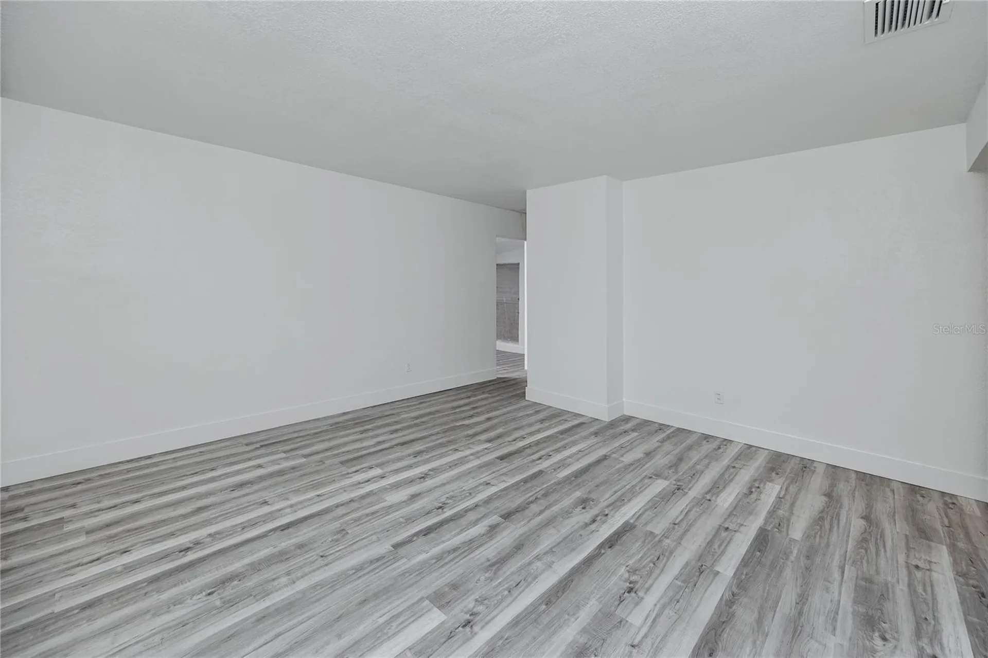 418 39th Avenue N St Petersburg FL 33703