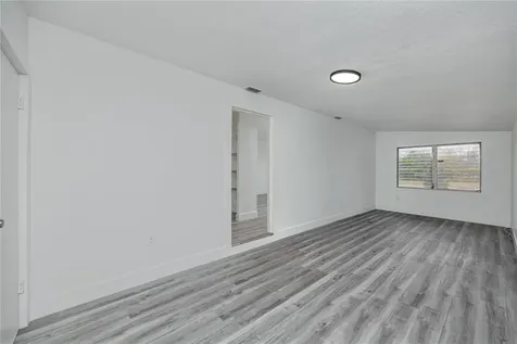 418 39th Avenue N St Petersburg FL 33703