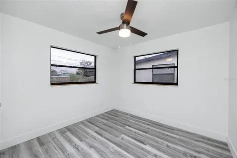 418 39th Avenue N St Petersburg FL 33703