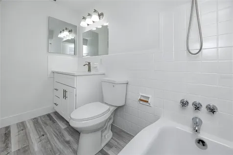418 39th Avenue N St Petersburg FL 33703