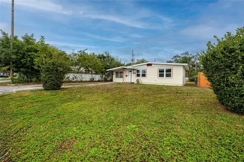 418 39th Avenue N St Petersburg FL 33703