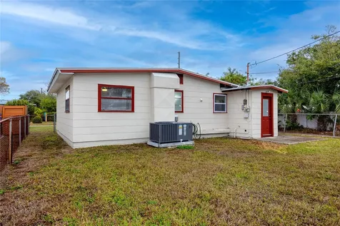 418 39th Avenue N St Petersburg FL 33703