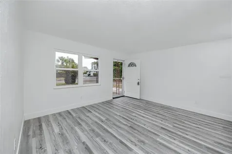 418 39th Avenue N St Petersburg FL 33703