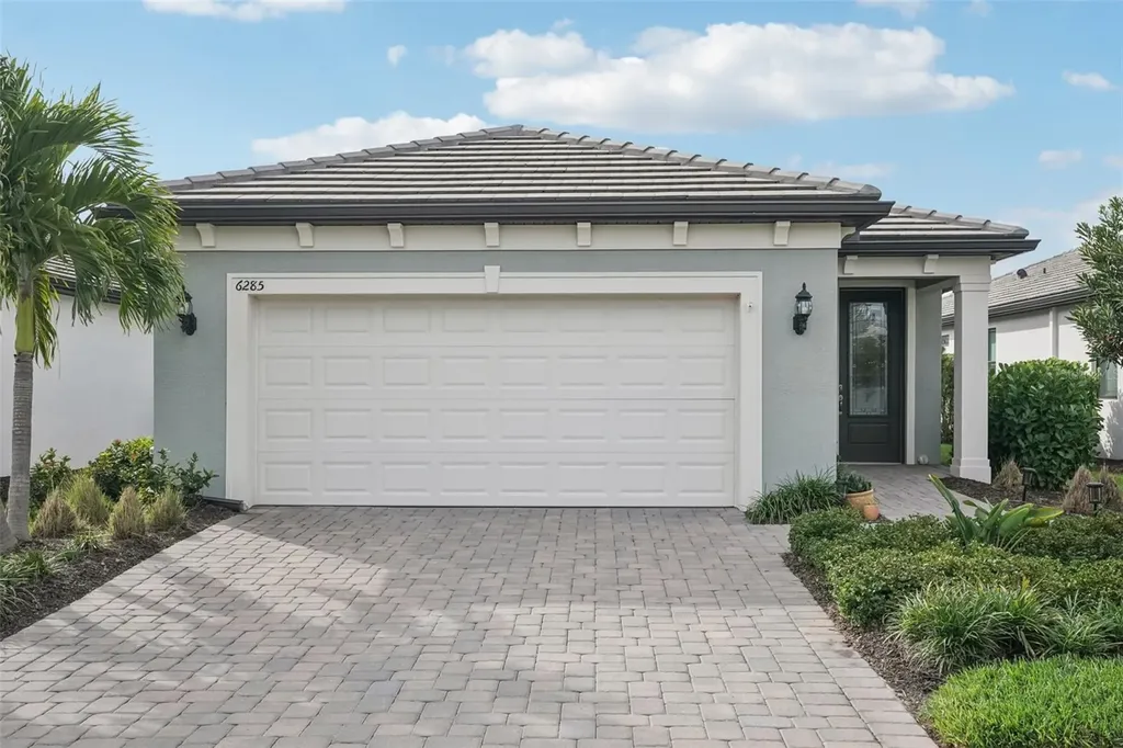 6285 Winding Pine Drive Nokomis FL 34275