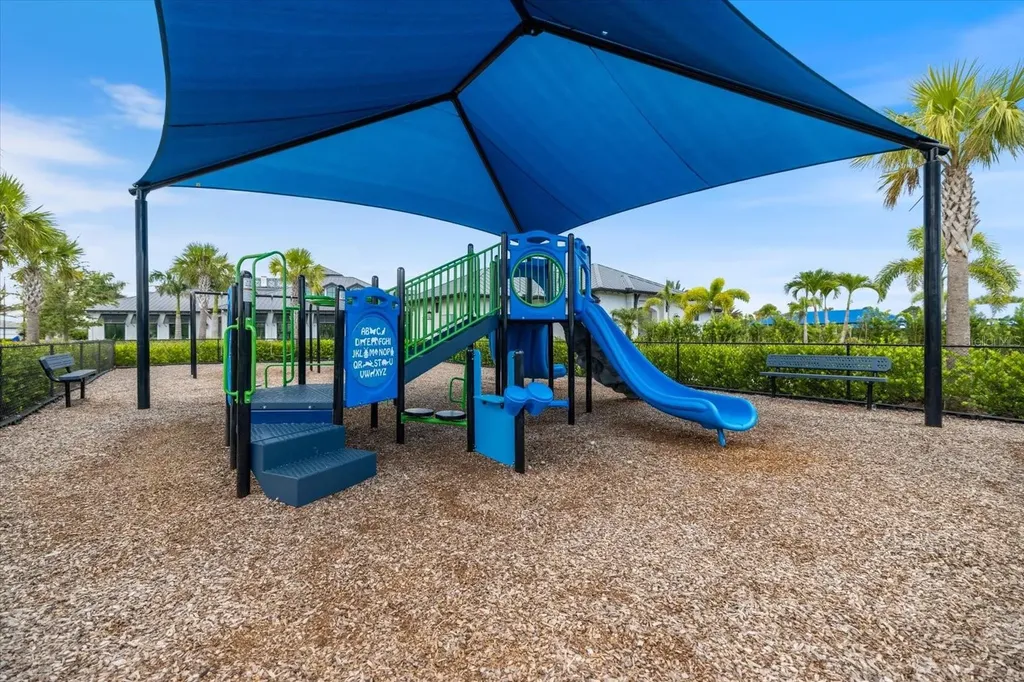 6285 Winding Pine Drive Nokomis FL 34275