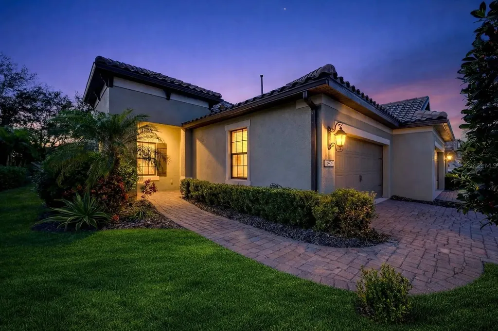 6342 Positano Court Sarasota FL 34243
