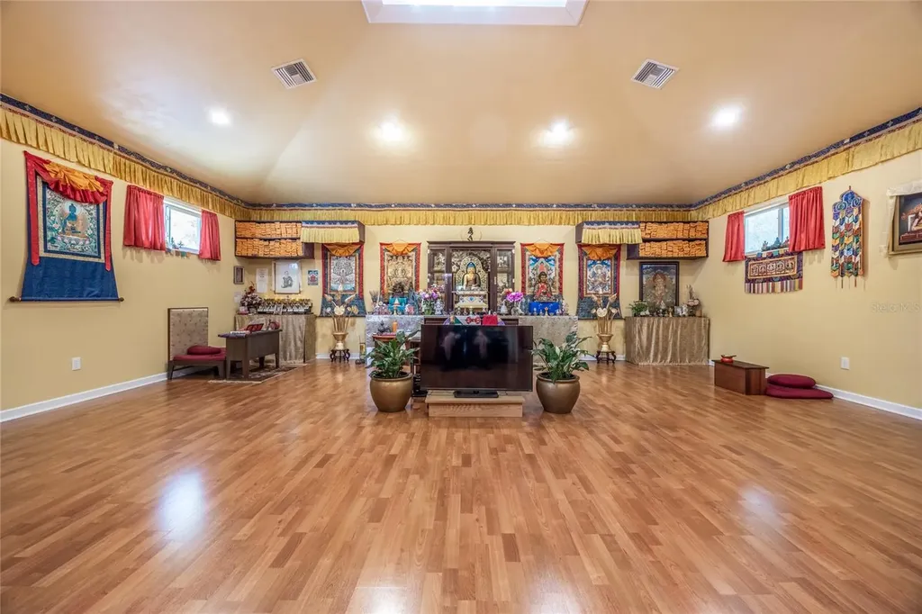 1216 NW 9th Avenue Gainesville FL 32601