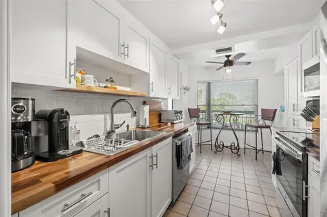 1316 Pasadena Avenue S South Pasadena FL 33707