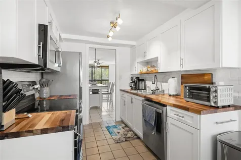 1316 Pasadena Avenue S South Pasadena FL 33707