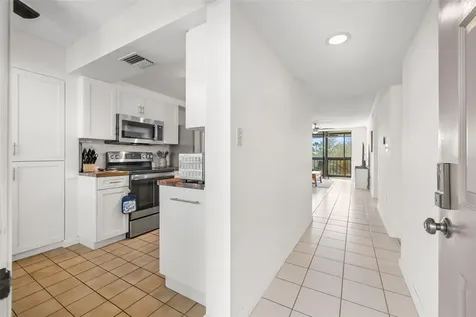 1316 Pasadena Avenue S South Pasadena FL 33707