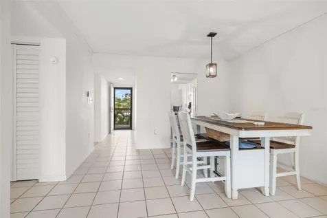 1316 Pasadena Avenue S South Pasadena FL 33707