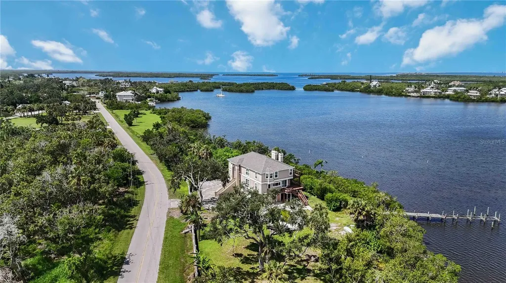 1470 Bayshore Drive Terra Ceia FL 34250