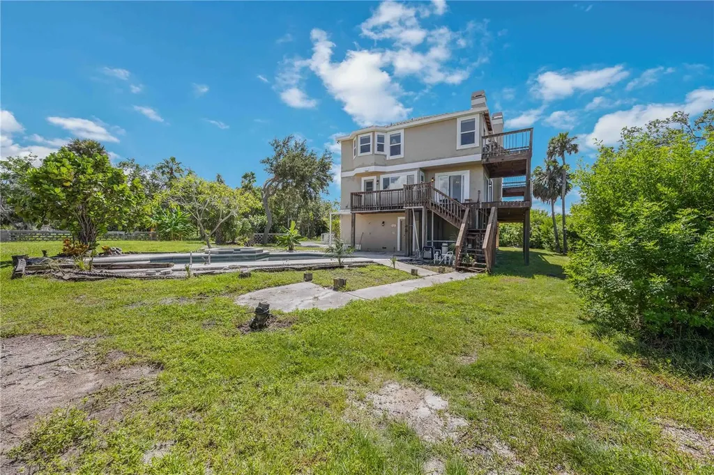 1470 Bayshore Drive Terra Ceia FL 34250
