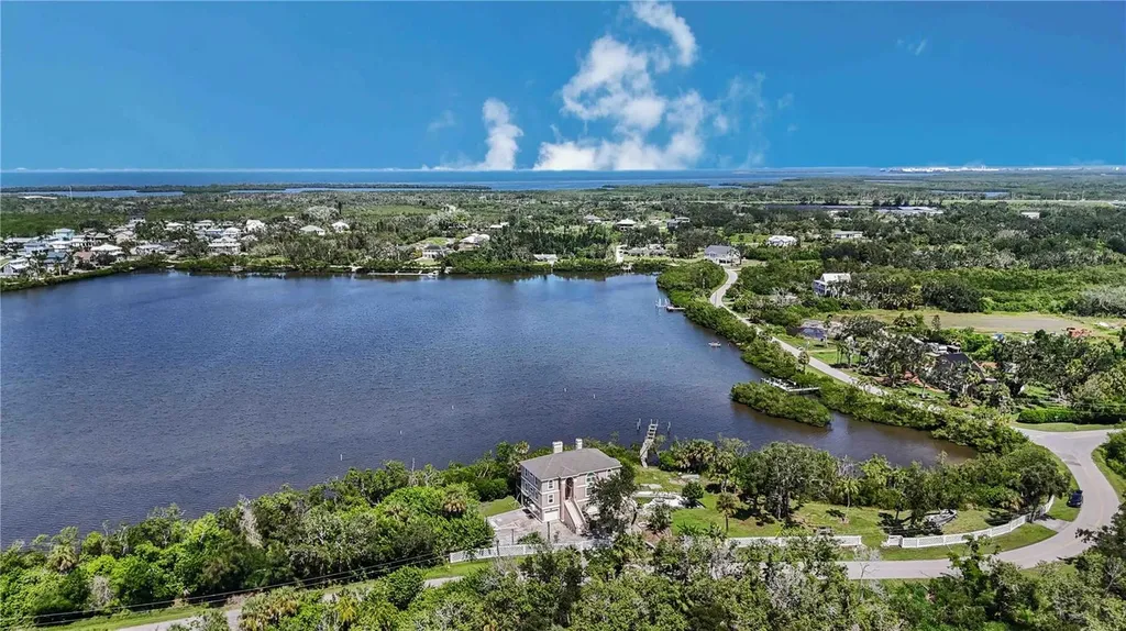 1470 Bayshore Drive Terra Ceia FL 34250