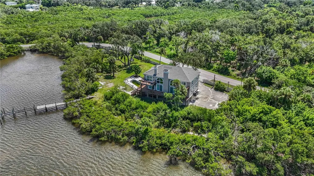 1470 Bayshore Drive Terra Ceia FL 34250