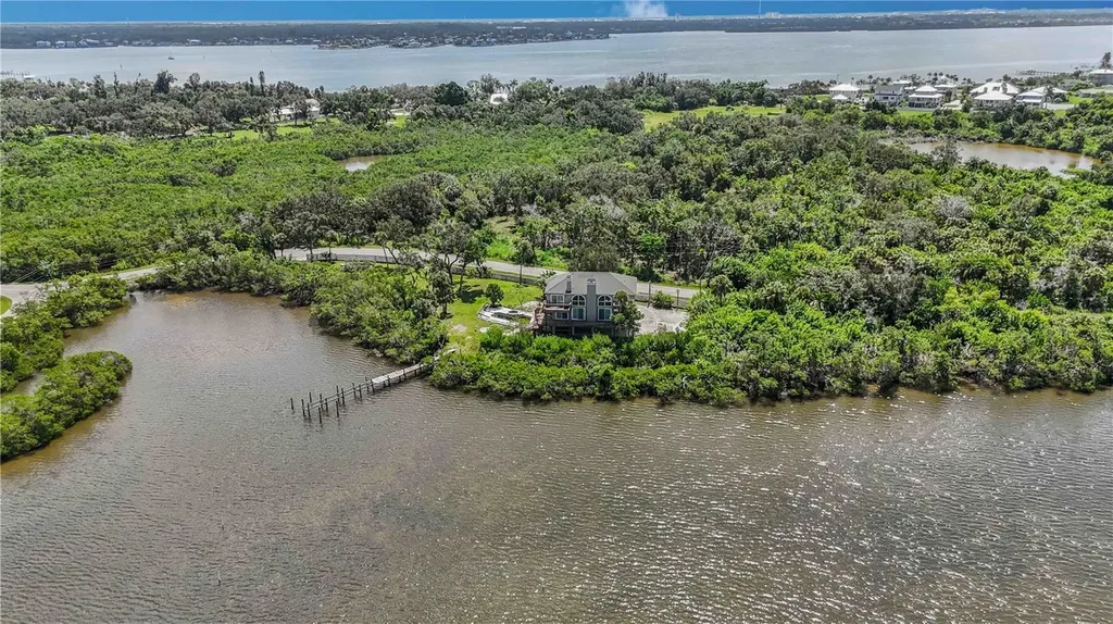 1470 Bayshore Drive Terra Ceia FL 34250