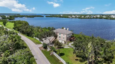 1470 Bayshore Drive Terra Ceia FL 34250