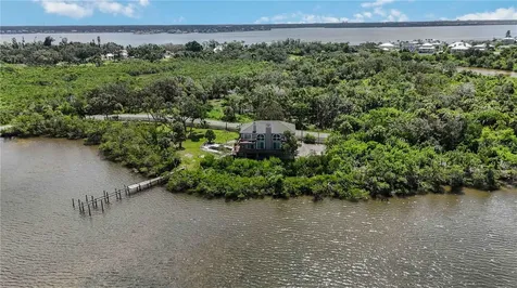 1470 Bayshore Drive Terra Ceia FL 34250