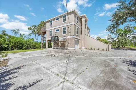 1470 Bayshore Drive Terra Ceia FL 34250