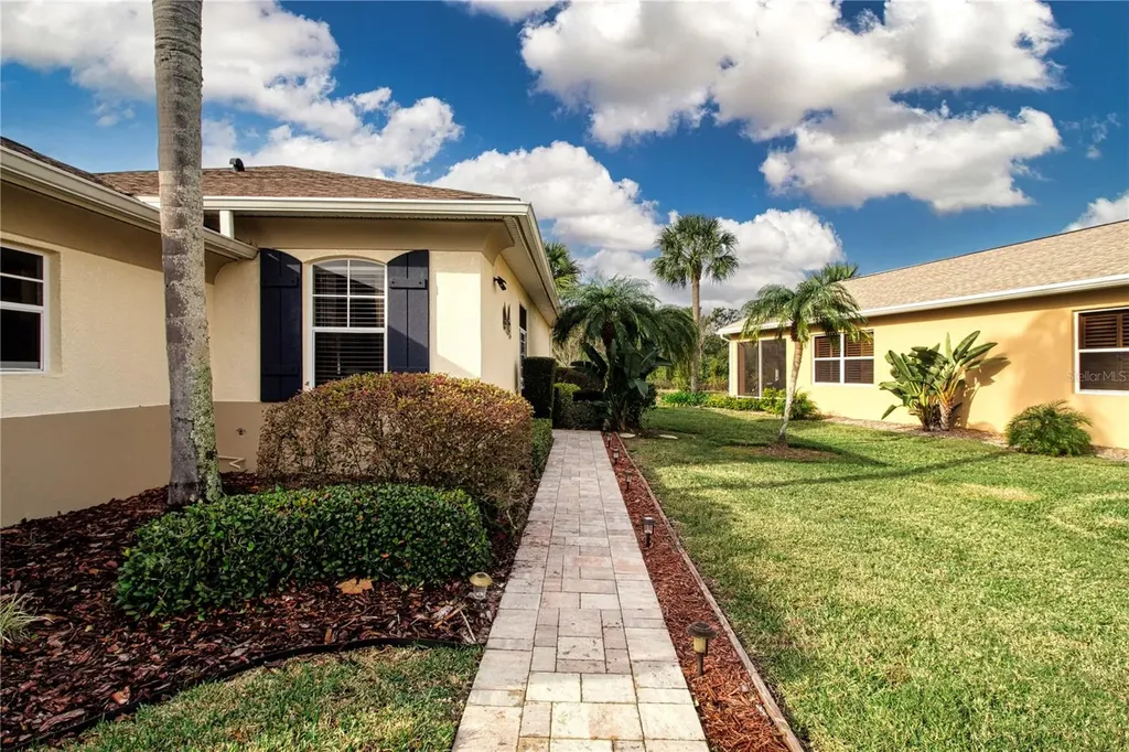 1908 Sterling Glen Court Sun City Center FL 33573