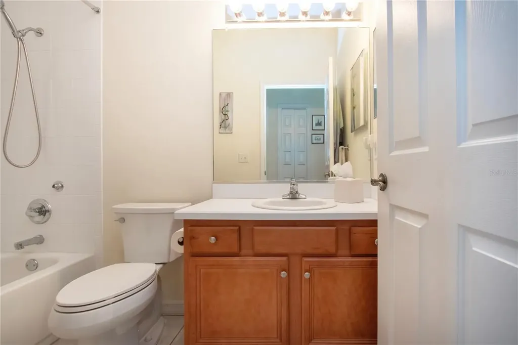 1908 Sterling Glen Court Sun City Center FL 33573