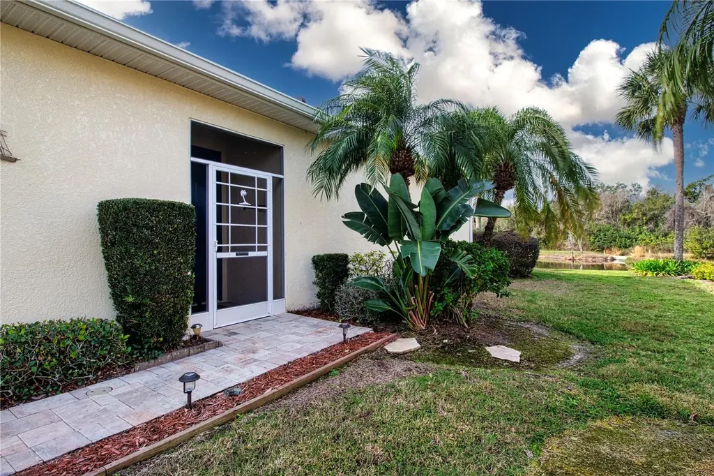 1908 Sterling Glen Court Sun City Center FL 33573