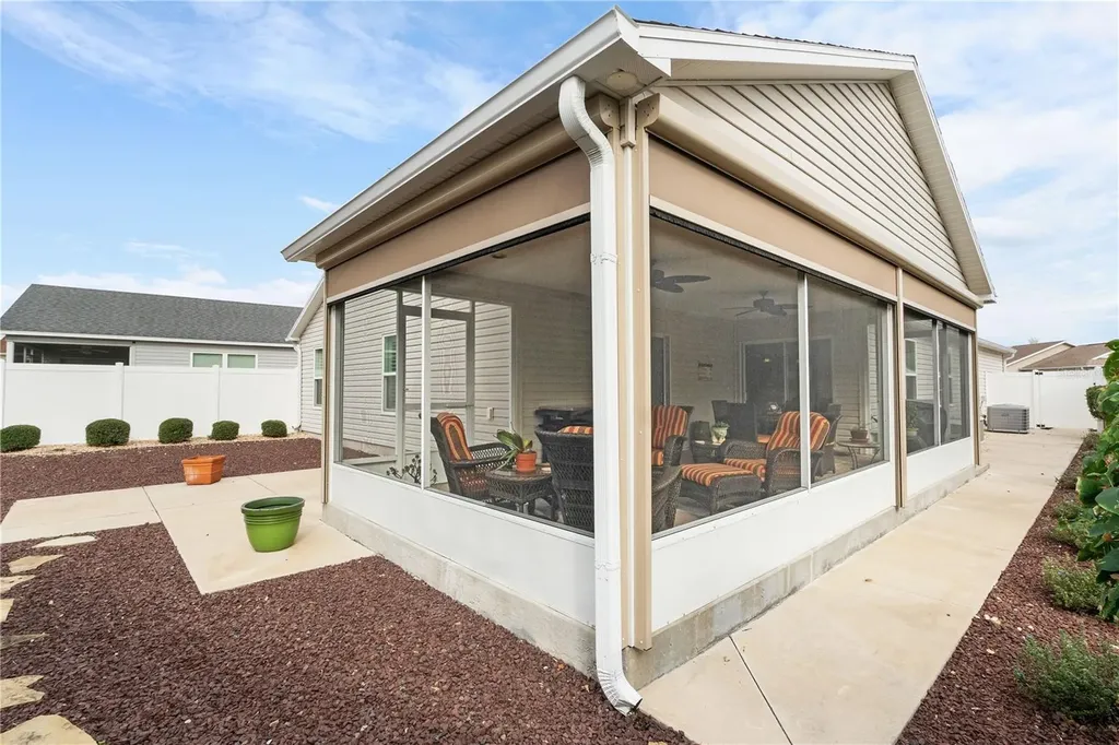 552 Wekiva Street The Villages FL 32163