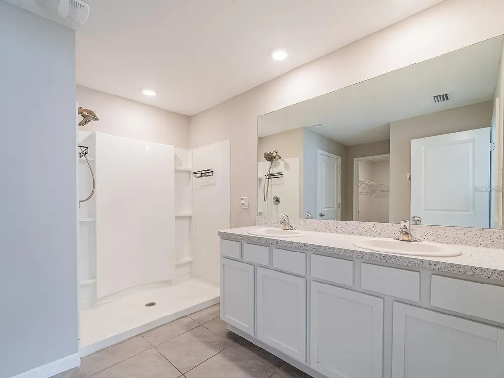 13748 Wineberry Drive Dade City FL 33525
