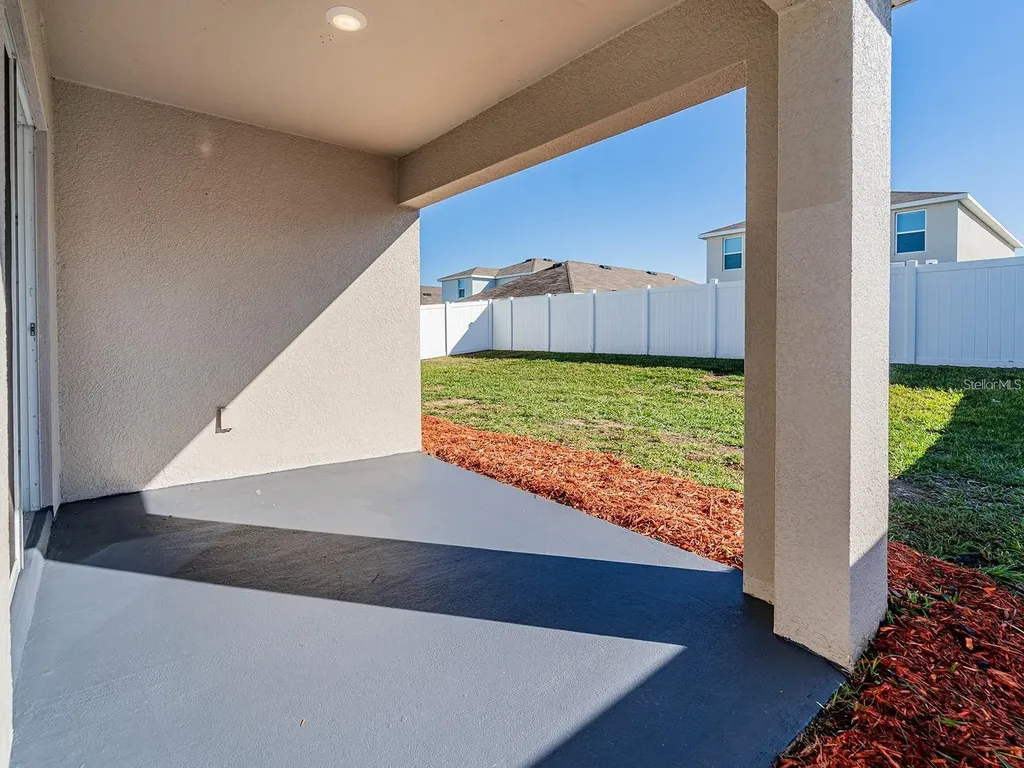13748 Wineberry Drive Dade City FL 33525