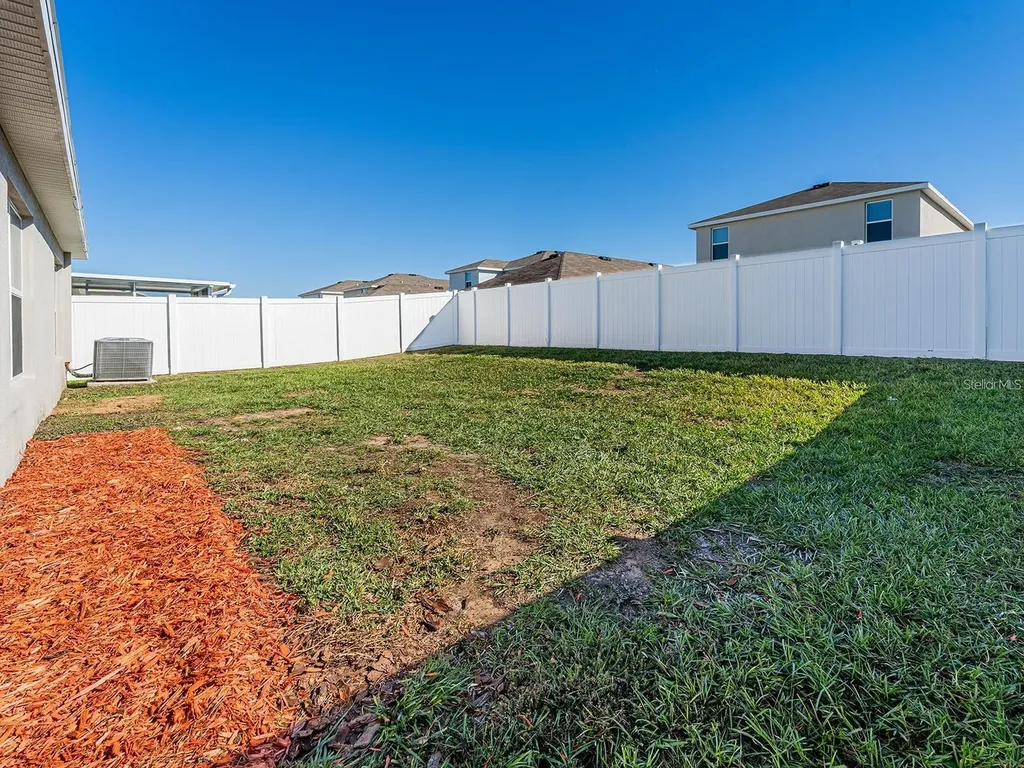 13748 Wineberry Drive Dade City FL 33525
